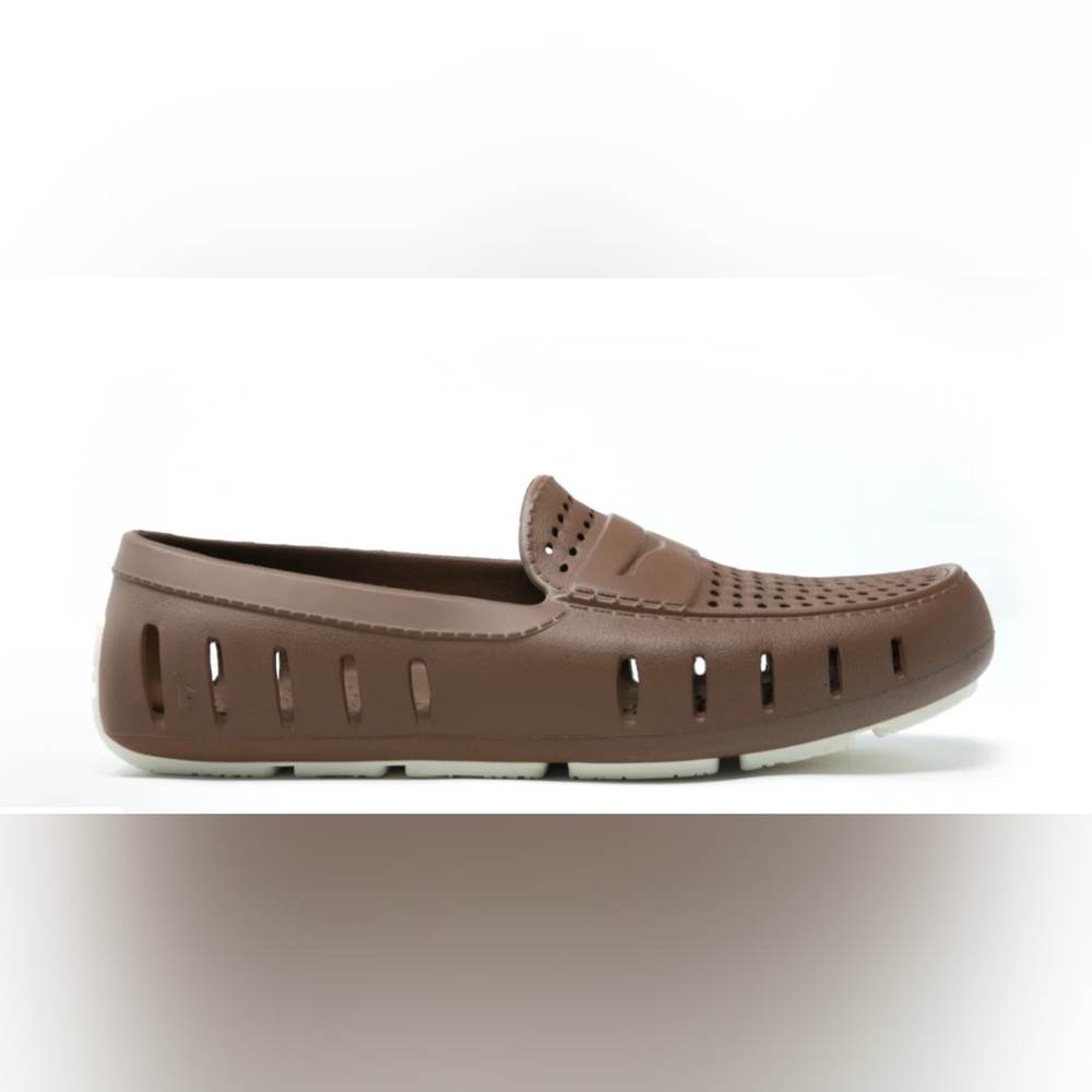 Floafers Men's Size 12 Country Club Driver